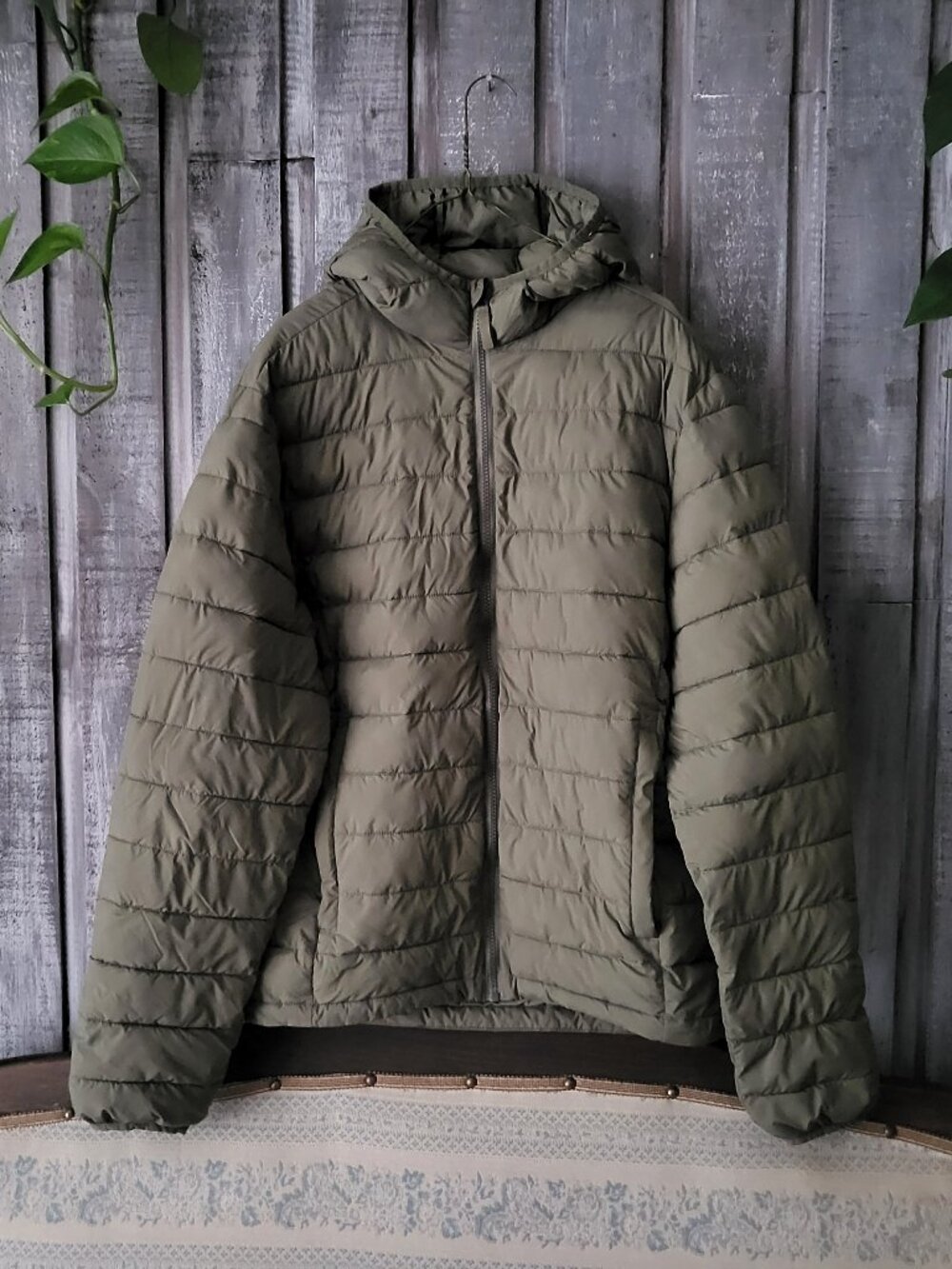 Men's Puffer Jacket Olive Green Hooded Size Small